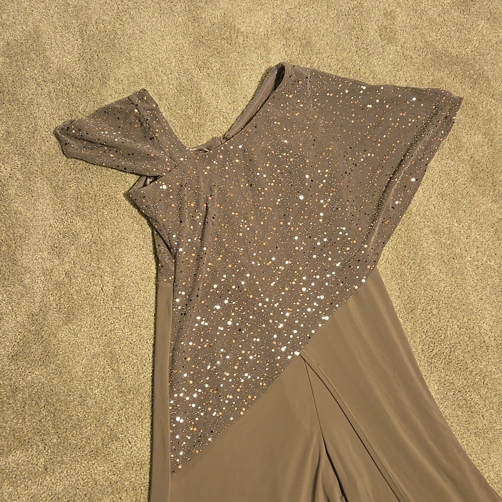 R & M Richards Jumpsuit with Sequined Draped Shoulders Lavender Size 6 - Picture 2 of 7